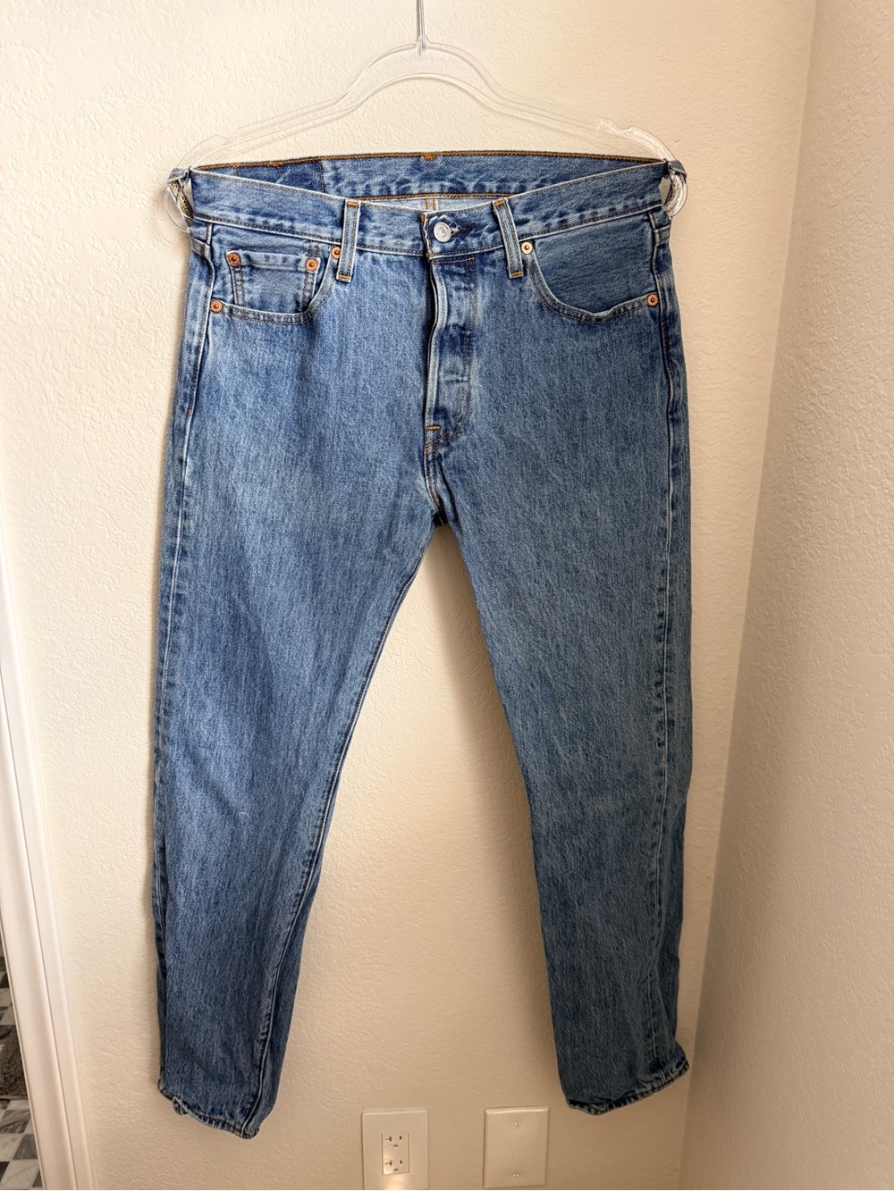 Classic 30 x 30 501 Levi’s Blue Jeans - Casual Straight Fit